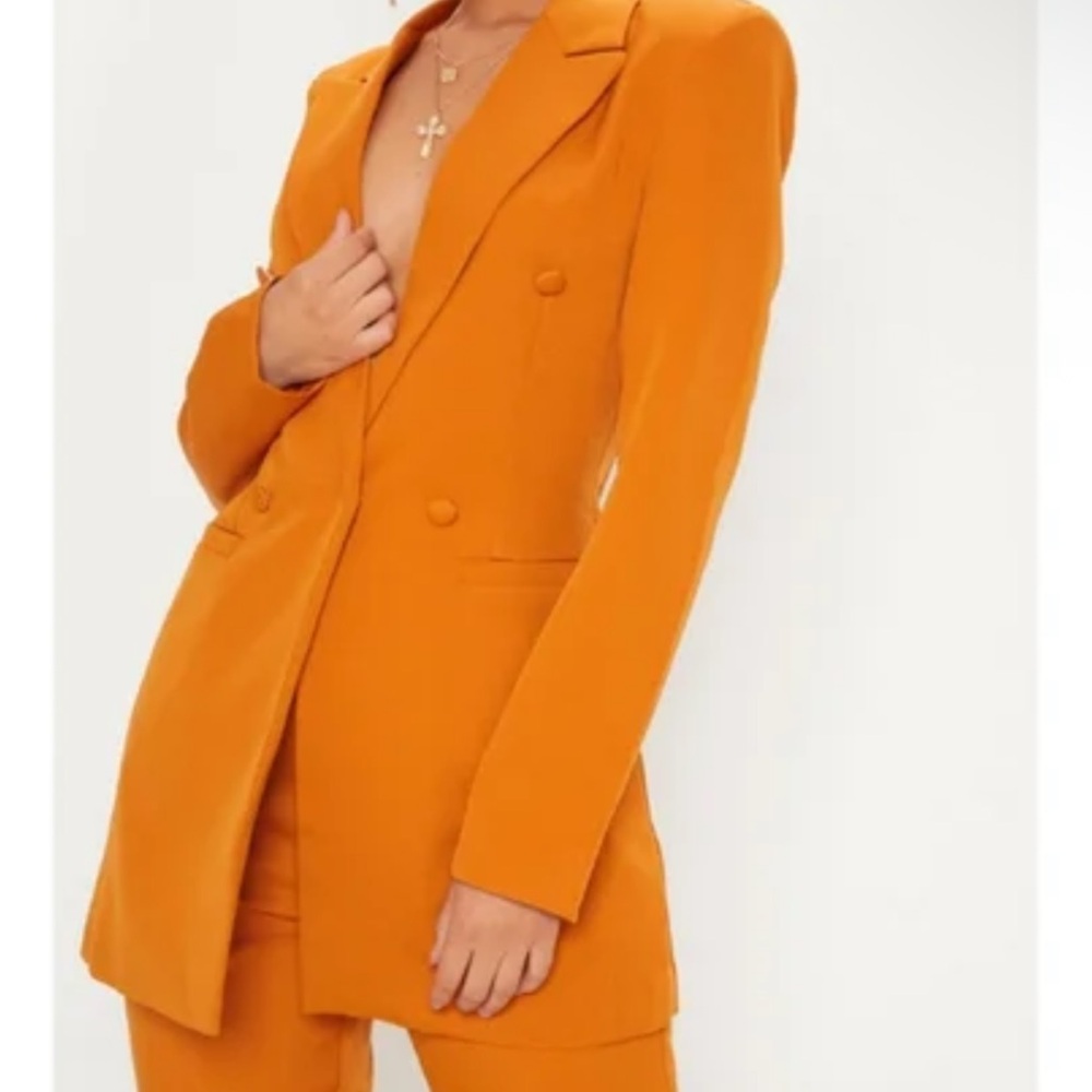 PrettyLittleThing Mustard Blazer